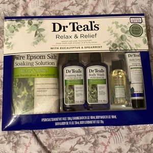 Dr Teals Relax and Relief 5pc Gift Set